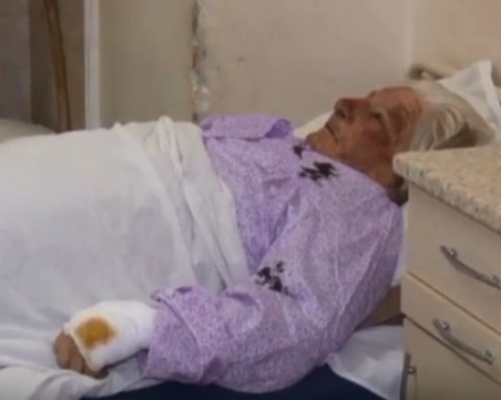 Състоянието на баба Иванка, пребита от ром, се подобява ВИДЕО