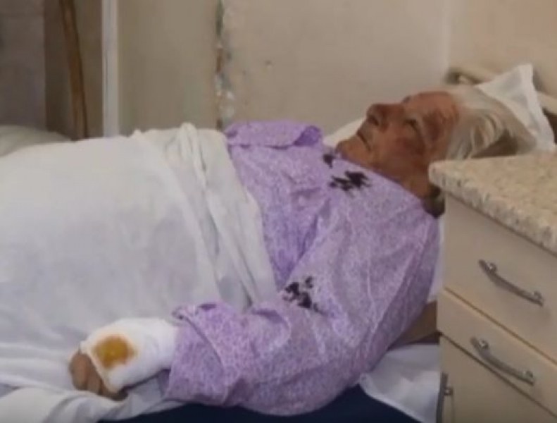 Състоянието на баба Иванка, пребита от ром, се подобява ВИДЕО