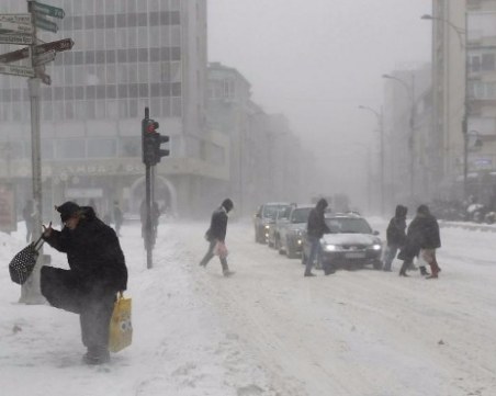 Две момиченца избягаха от детска градина в Сибир на минус 45 градуса