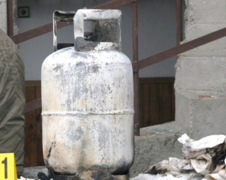 Газова бутилка избухна на тераса! Бургазлия оцеля по чудо