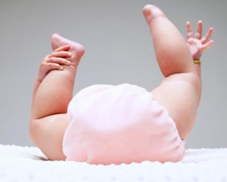 Откриха токсични вещества в бебешки пелени във Франция