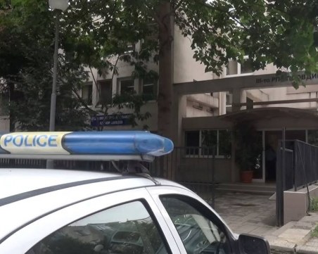 Спипаха крадец, след серия кражби в Пловдив! Мъжът нападнал две жени и тийнейджърка