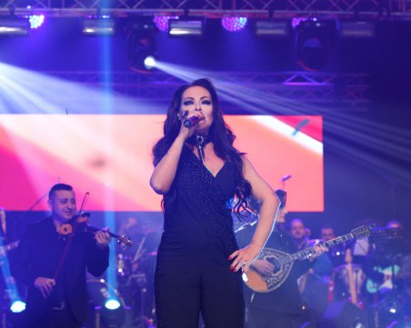 Ивана празнува двоен юбилей с пищно LIVE-парти в Пловдив