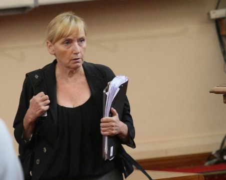 БСП търси международна подкрепа за Елена Йончева