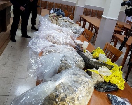 Контрабандистът на хероин за над 5 милиона остава зад решетките