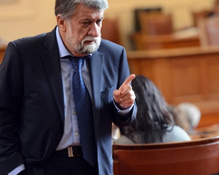 Рашидов: Парите в КТБ не са на Цветан Василев, а на нас, вложителите