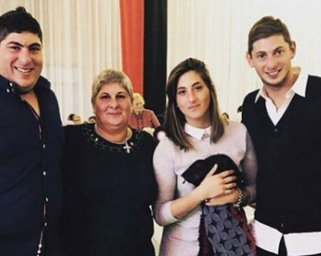 Сестрата на Емилиано Сала: Моля ви, не спирайте търсенето