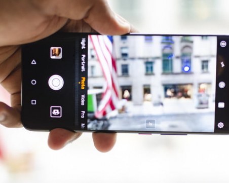 Huawei Mate 30 Pro може да има обектив от течност