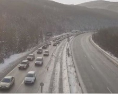 Ограничения на магистрала “Тракия“, тунелът угасна