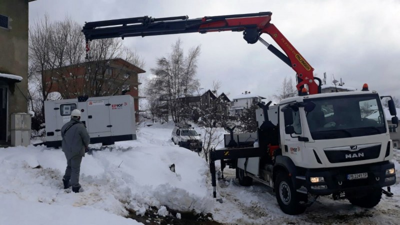 Десетки населени места в Родопите остават без ток