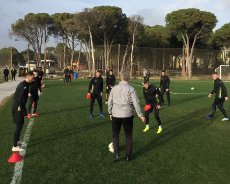 Ботев с равенство в първата си контрола в Турция