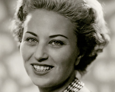 Най-възрастната солистка на Death Metal банда ВИДЕО