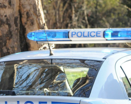 Скандал пред нощно заведение в Свищов завърши с избит зъб на млада жена