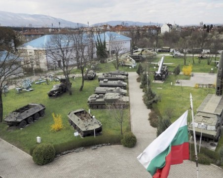 Знаме и икона на рейнджърите ни от Кабул влизат в музея