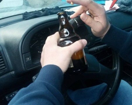 Шофьор с над 3 промила алкохол катастрофира в Кючука