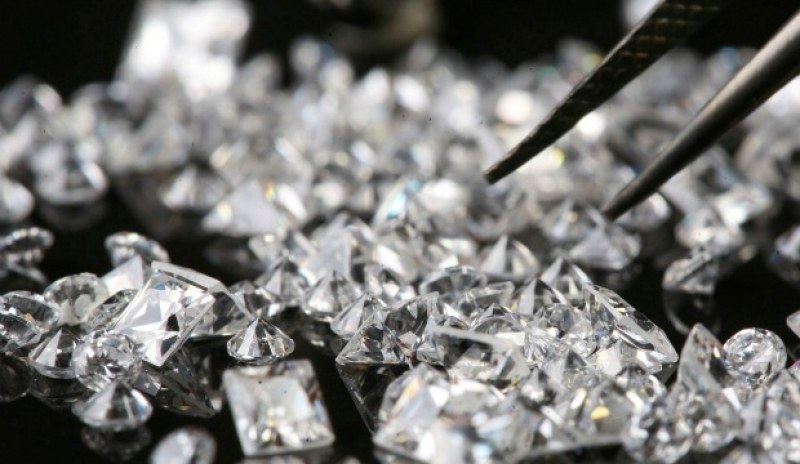 Осъдиха крадците на диаманти от летището в Амстердам