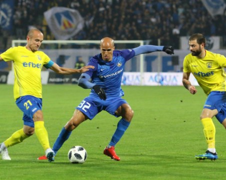 Левски прибира голяма сума за звездата си Габриел Обертан