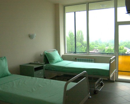 Майка и дъщеря починаха през няколко часа в гоцеделчевска болница