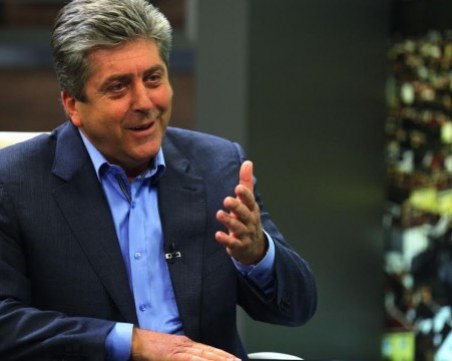 Първанов: Трябва да се наложи мораториум върху сделката за изтребителите