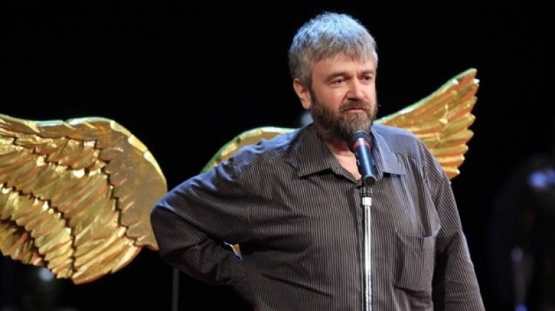 Теди Mосков представя най-новото си представление в Пловдив