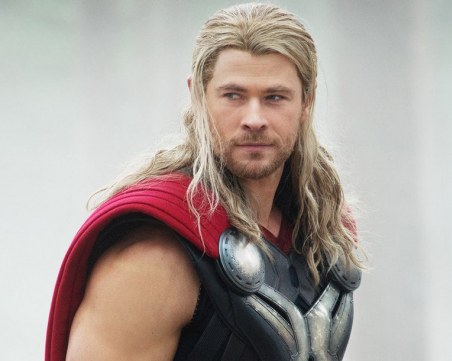 Крис Хемсуърт дава съвети за здраве и фитнес със собствено приложение ВИДЕО