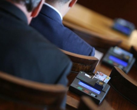 Окончателно: Приеха промените в Закона за горивата, влизат в сила след шест месеца