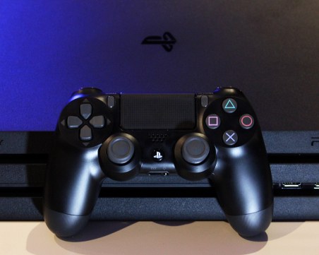 19-годишен си купи плейстейшън за... 9 евро