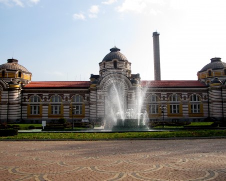 Столичани на протест, искат баня, а не музей ВИДЕО