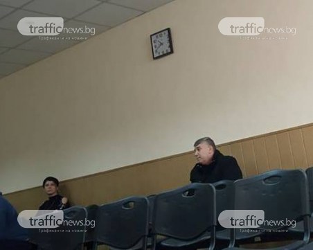 Свидетел по делото “Темелков“: Помолих го да пусне братовчед ми от ареста, обещах да го почерпя