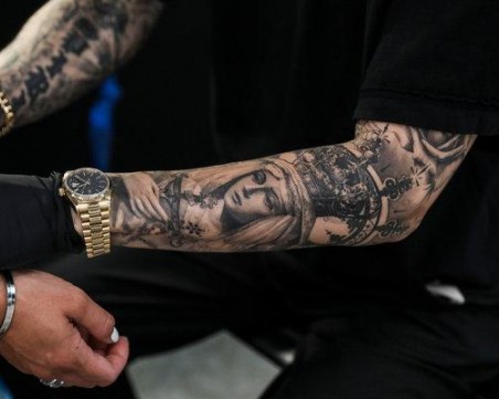 Започна кампания за премахване на татуировки в Холандия