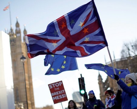 Гражданите на Великобритания ще пътуват без визи в ЕС