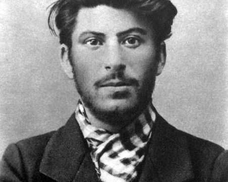 Регистрираха Сталин в Тиндър