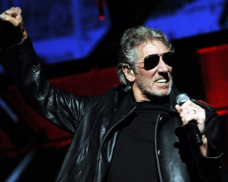 Легендарният музикант от “Пинк Флойд“ Роджър Уотърс спаси братчета, отвлечени в Сирия