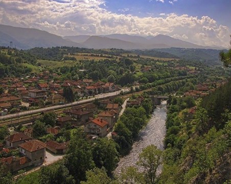 Обявиха бедствено положение в село заради опасен мост на река Марица