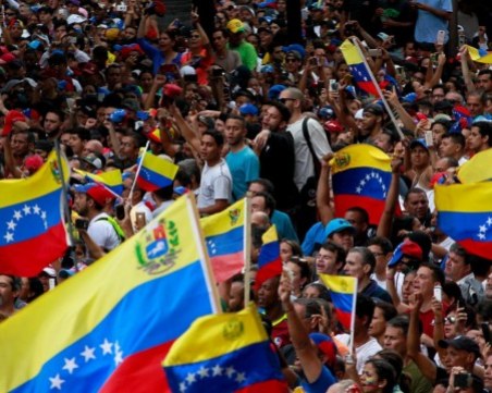 Опозицията във Венецуела излиза на протест за оставката на Мадуро
