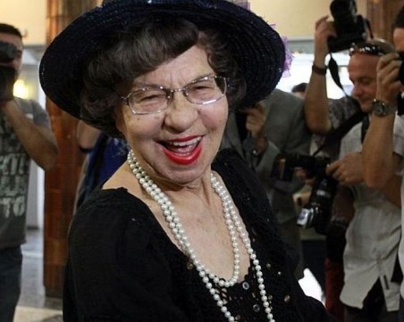 Стоянка Мутафова празнува 97-ия си рожден ден и 70 години на сцена