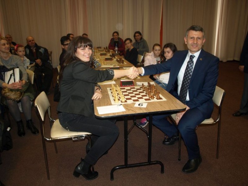 Над 200 шахматисти от 12 страни на мемориала “Георги Трингов“