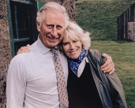 Австралиец твърди, че е незаконен син на Чарлз! Имал доказателства СНИМКА