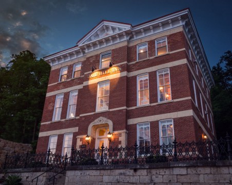 Бивш затвор е един от най-добрите хотели в света СНИМКИ