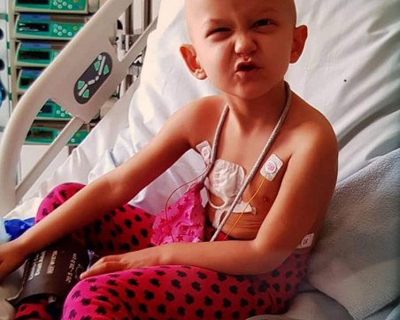 Трансплантират стволови клетки на малката Ева от Асеновград