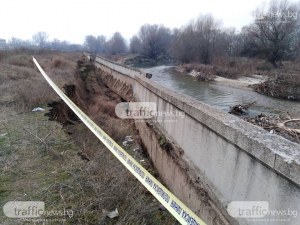 Укрепват подпорната стена на Чая, Нено Димов идва до реката