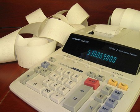 Бизнесът в протестна готовност: Искат отсрочка за новите касовите апарати и софтуерите към НАП