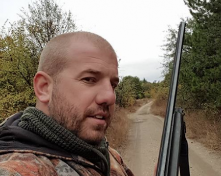 Ловецът на бежанци Динко показа своето “всичко“. И то е? СНИМКА