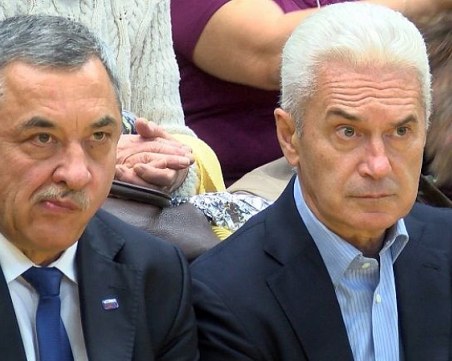 Сидеров заплаши Симеонов с публикуване на 