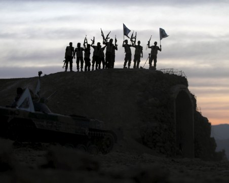 Стряскаща прогноза на Пентагона: До 1 година се завръща ИДИЛ