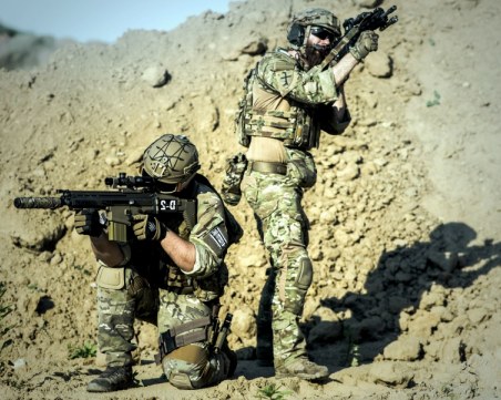 Търсят се: 3 хиляди кадрови войници. Началната заплата – 900 лева