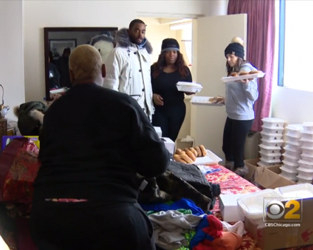 Жена спаси 100 души от студовете в Чикаго