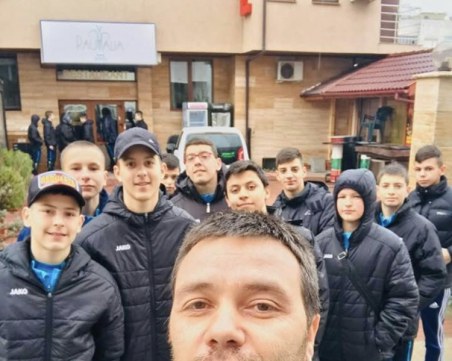 Братът на Христо Стоичков стана треньор