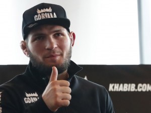Предлагат на Хабиб Нурмагомедов да стане боксьор
