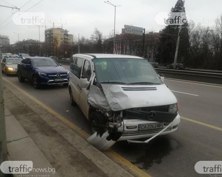 Деси Банова с комоцио след катастрофа СНИМКИ